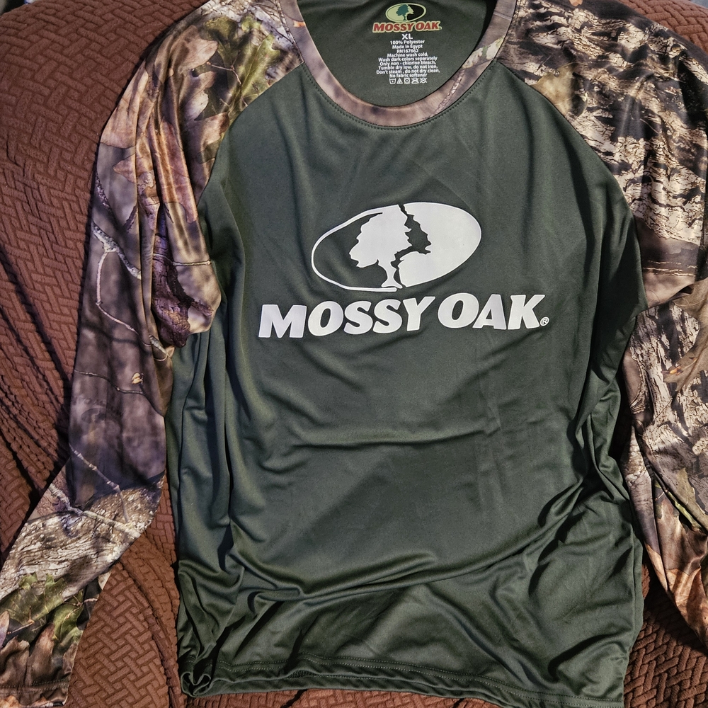 Mossy Oak Camouflage Long Sleeve Shirt
